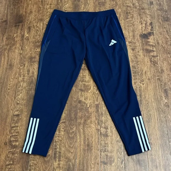 Adidas TIRO23 Training Joggers Size XL - Picture 5 of 17